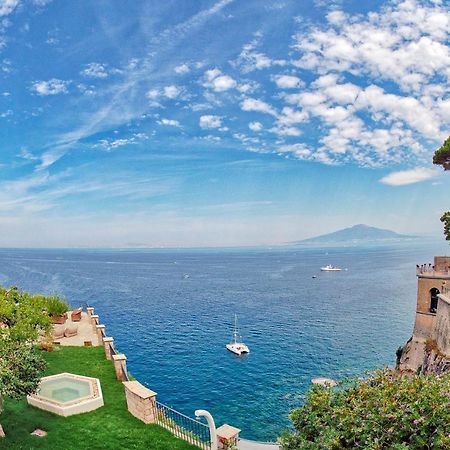 Amore Rentals - Villa Galidia Сорренто Екстер'єр фото