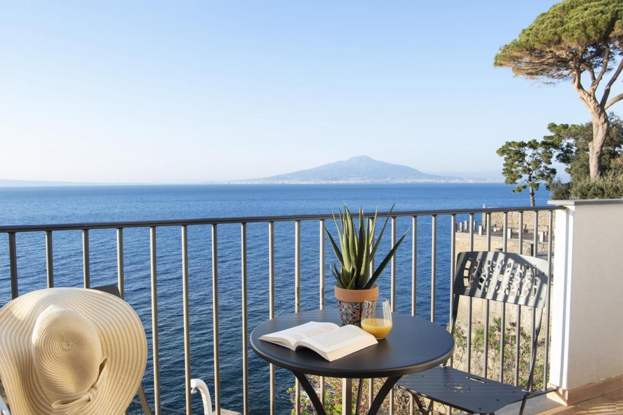 Amore Rentals - Villa Galidia Сорренто Екстер'єр фото
