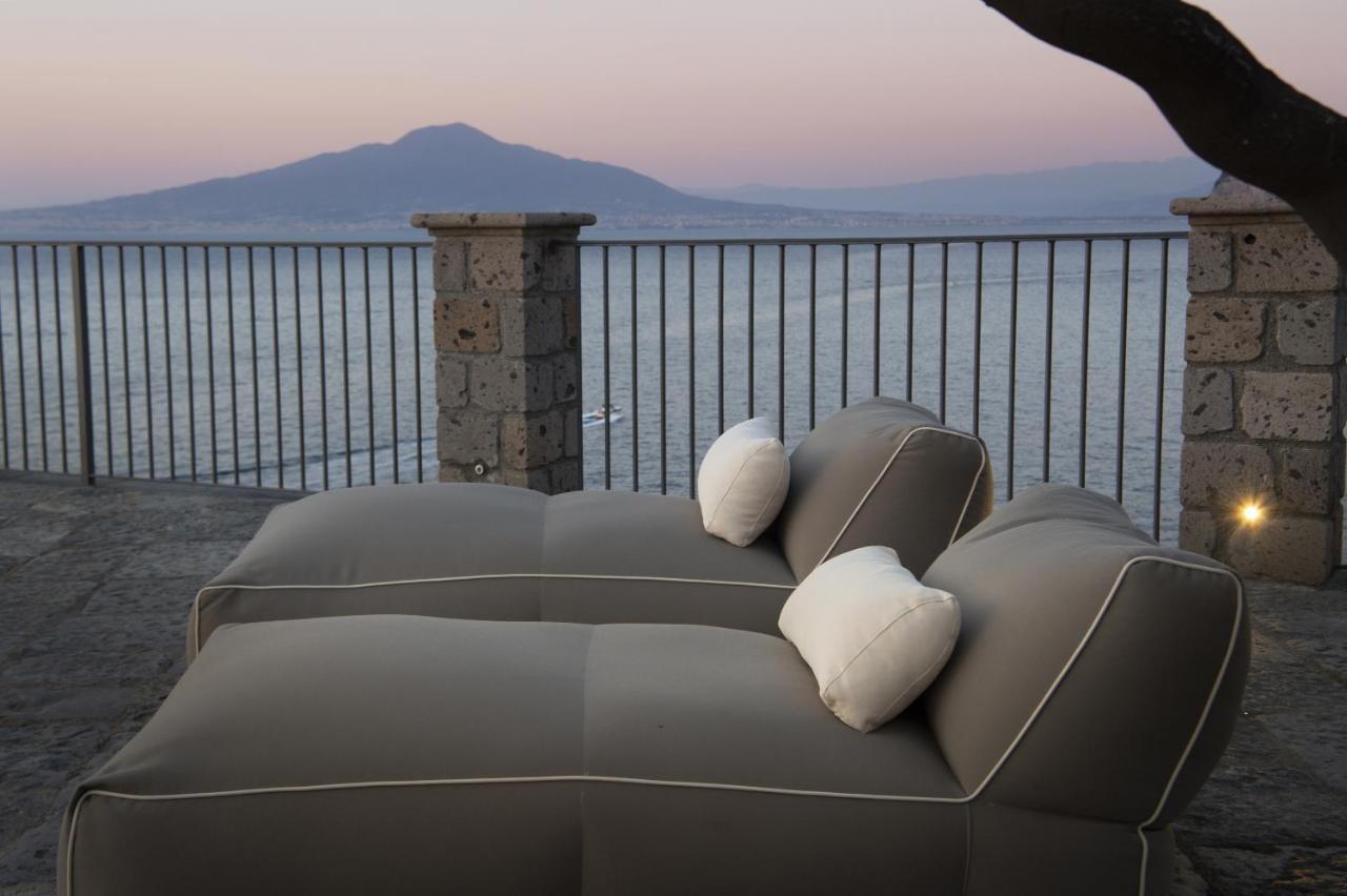 Amore Rentals - Villa Galidia Сорренто Екстер'єр фото